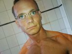 This guy loves to please his webcam guests. He does his best to make your fantasies a reality.